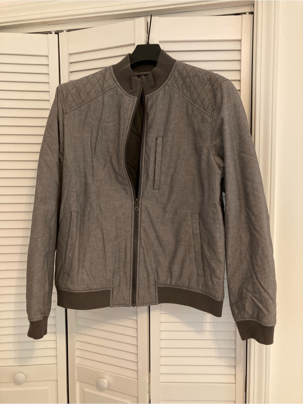 Banana Republic Men’s Grey Quilted-Shoulder Bomber Jacket